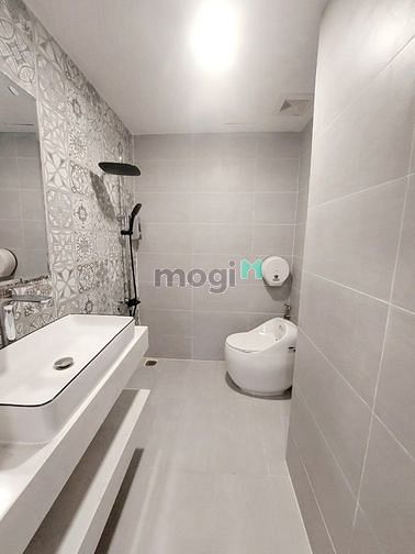 Hình ảnh Mb6623 nạp rút nhanh chóng dịch vụ cao cấp - Studio 35m2 - Mặt tiền đường Lê Thánh Tôn, Q1