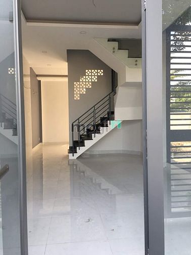 Hình ảnh $Cho thuê MTKD sầm uất Tân Sơn Nhì, 5x20M,3L,4P, 40TR$
