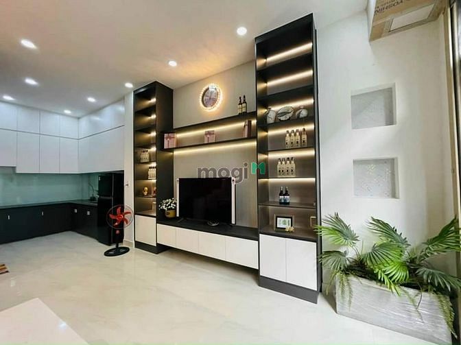 Hình ảnh Chị Minh cần bán gấp căn Đặng Thùy Trâm, P13, Bình Thạnh