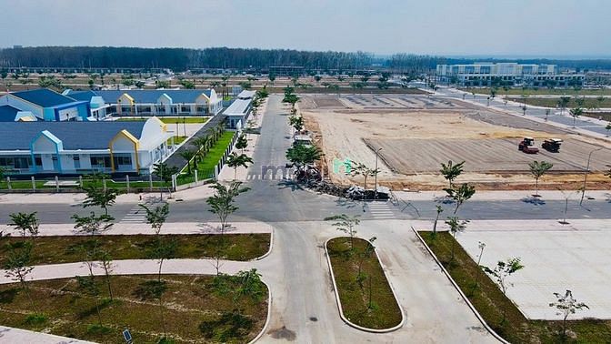 Hình ảnh Chính chủ cần bán lô đất gần trường học đã có sổ