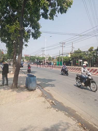 Hình ảnh Bán Đất mặt tiền DT743, ngang 15 dài 53 gần Ngã Tư Bình chuẩn