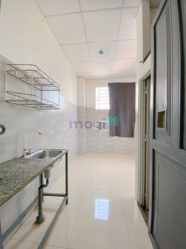 Hình ảnh Phòng sẵn máy lạnh ngay Aeon Tân Phú