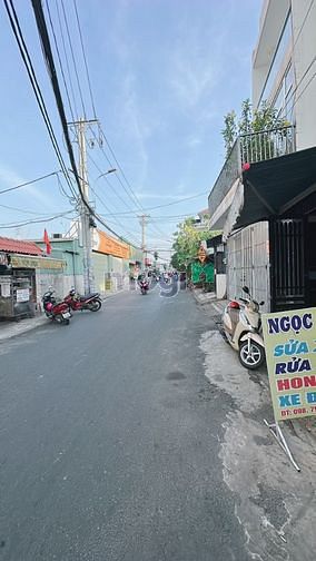 Hình ảnh Hàng mới ra lò 2 lô đất sát Aeon Tân Phú