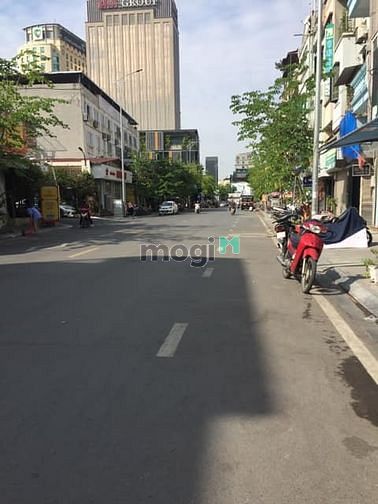 Hình ảnh Cho thuê nhà mặt phố 93A Chương Dương Độ
