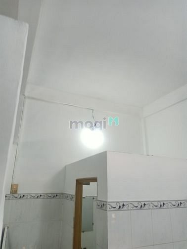 Hình ảnh Kẹt tiền bán gấp nhà cấp 4 kiêng cố, hẻm thông