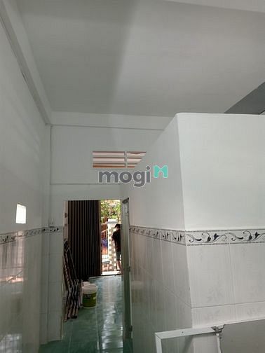 Hình ảnh Kẹt tiền bán gấp nhà cấp 4 kiêng cố, hẻm thông