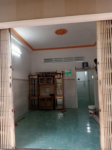 Hình ảnh Kẹt tiền bán gấp nhà cấp 4 kiêng cố, hẻm thông
