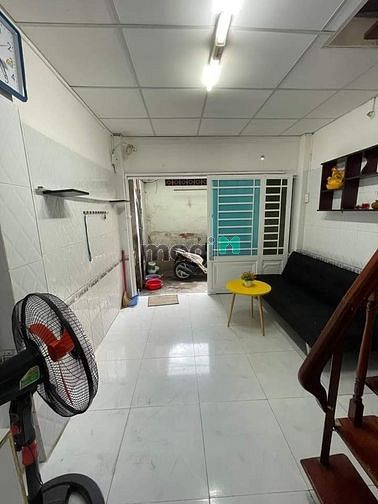 Hình ảnh 3 Tầng 2pn 2wc dt: 3x5 Quận 3, 2ty4