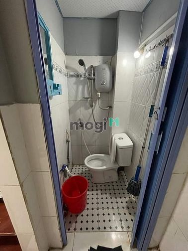Hình ảnh 3 Tầng 2pn 2wc dt: 3x5 Quận 3, 2ty4