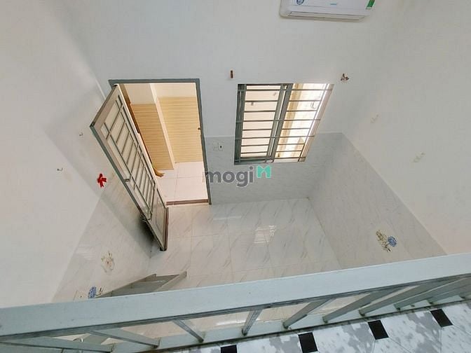 Hình ảnh Phòng trọ có gác, máy lạnh gần kcx q7