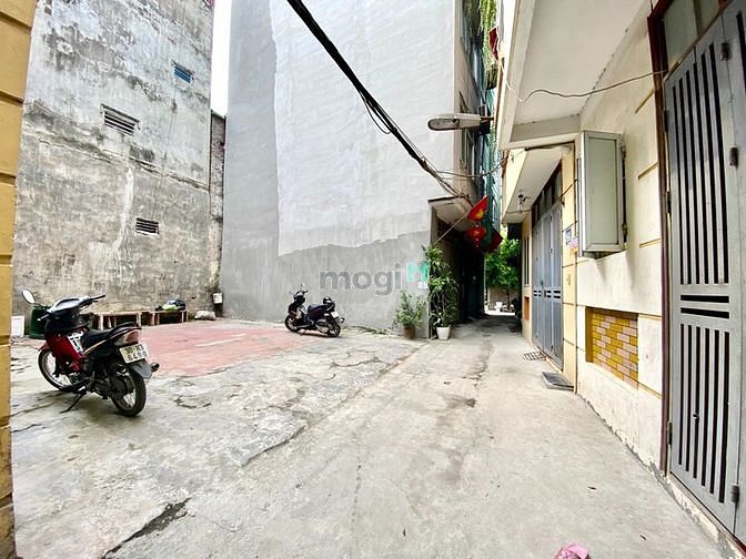 Hình ảnh Bán gấp mảnh đất 32m2 - giá chỉ 2.3tỷ - cách 20m ra đường Mậu Lương.