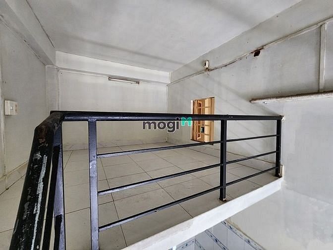 Hình ảnh Cần cho thuê mặt bằng 3x10m có gác lửng