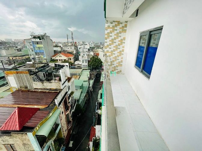 Hình ảnh CHDV cửa sổ lớn ngay chợ Phạm Văn Bạch