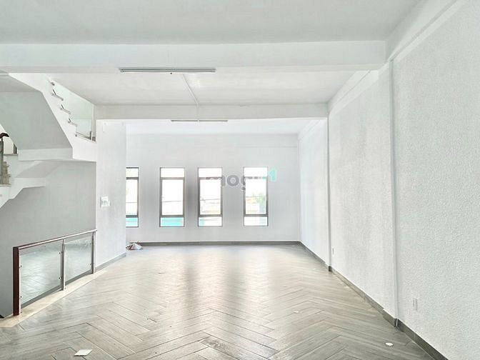 Hình ảnh Cho thuê căn Shophouse 1 trệt 2 lầu ngay TTTM WinCom, P.Tân Mai