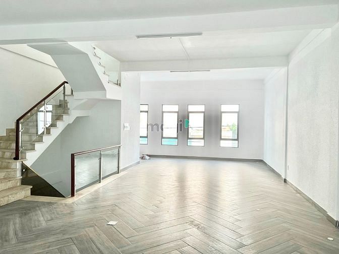 Hình ảnh Cho thuê căn Shophouse 1 trệt 2 lầu ngay TTTM WinCom, P.Tân Mai