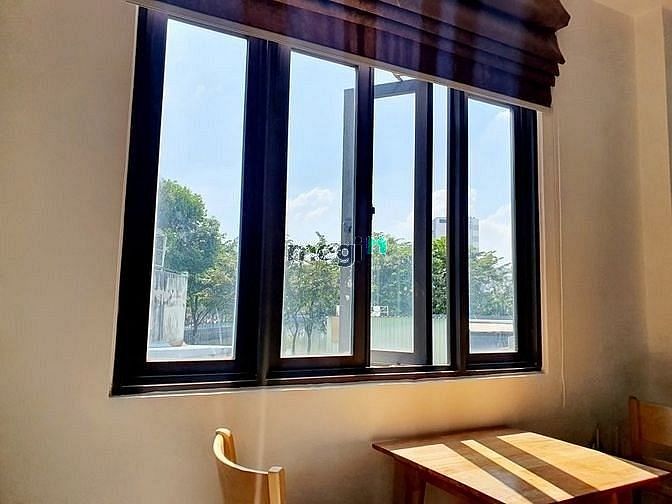 Hình ảnh CH mới khai trương view sông ngay cầu Bông