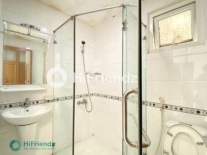Hình ảnh Phòng mới full nội thất cửa sổ lớn