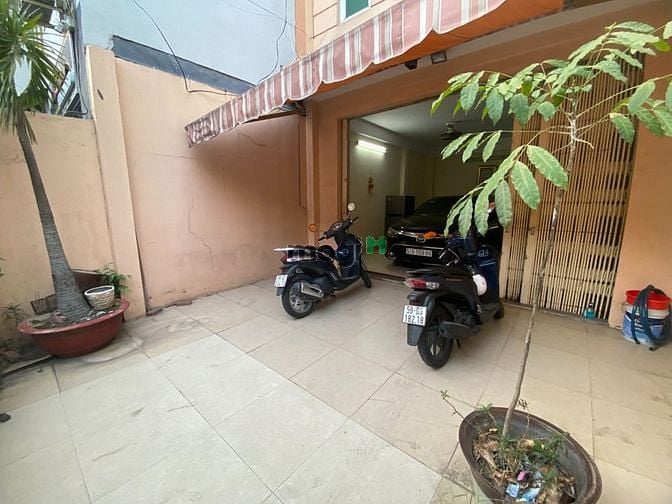 Hình ảnh Cho thuê gấp nhà nguyên căn thành thái quận 10