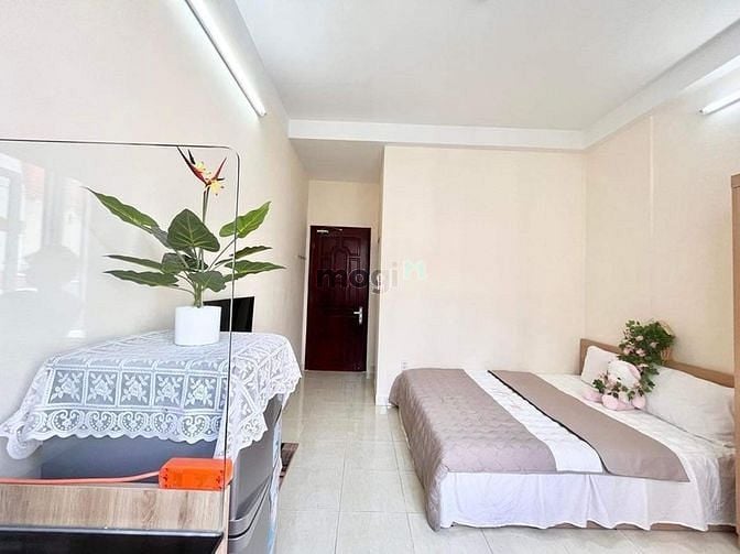 Hình ảnh Studio Cửa Sổ Lớn Full Nội Thất Mới Đường Cách Mạng Tháng 8 Quận 10