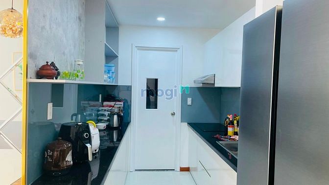 Hình ảnh Cho Thuê CH Diamond Riverside Trống 8tr Nội Thất 12tr