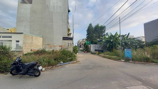 Hình ảnh Bán đất ngang 5 đường lã xuân oai. P long trường. Q9.