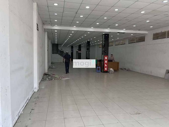 Hình ảnh Mặt bằng kinh doanh 300m2 phạm hữu lầu quận 7
