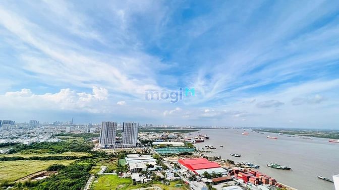 Hình ảnh 1 suất nội bộ căn penthouse 146m2 view sông. CK 22% chỉ còn 5,6 tỷ