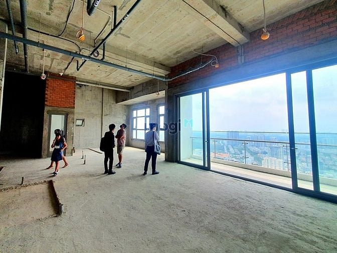 Hình ảnh 1 suất nội bộ căn penthouse 146m2 view sông. CK 22% chỉ còn 5,6 tỷ