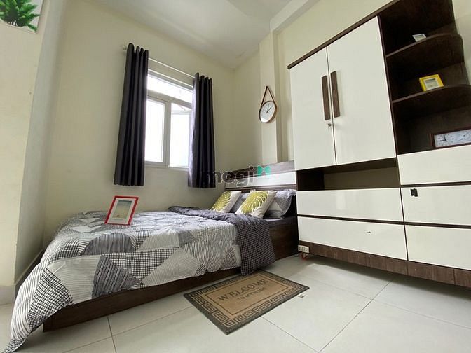 Hình ảnh Phòng bancol, cửa sổ lớn ngay chợ Phạm Văn Bạch