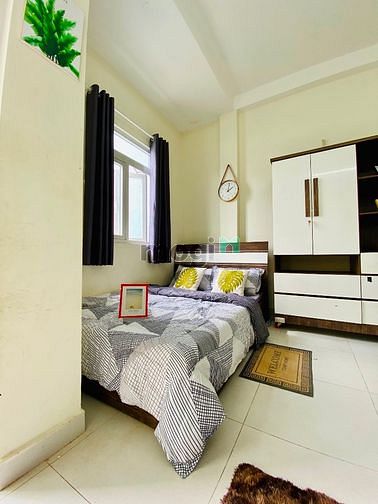 Hình ảnh Phòng bancol, cửa sổ lớn ngay chợ Phạm Văn Bạch
