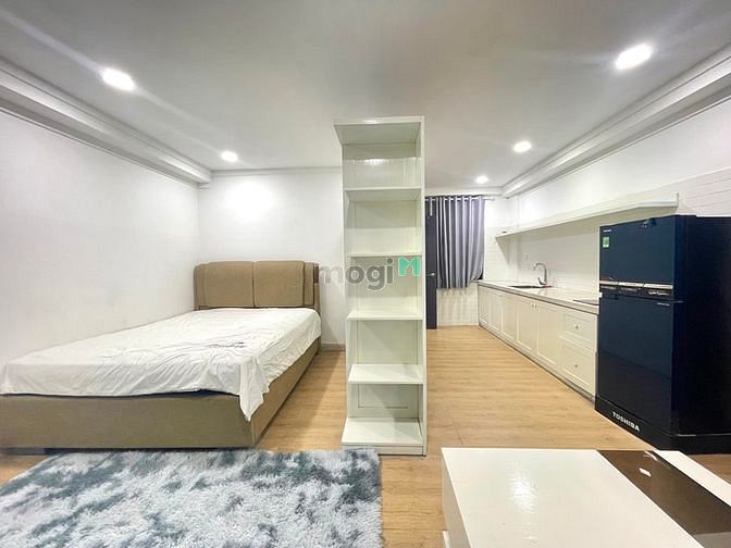 Hình ảnh Ưu đãi CHDV 1 phòng ngủ ban công sát ĐH Hutech, Ngoại Thương