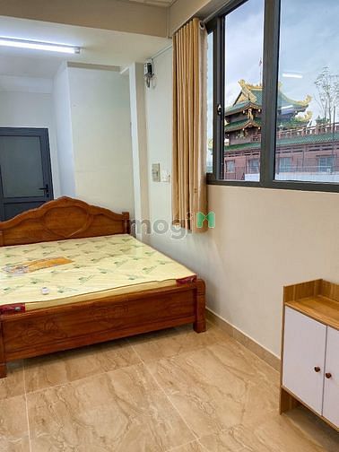 Hình ảnh Quận 4 trống penthouse full nội thất ban công siê thoáng giáp quận 1