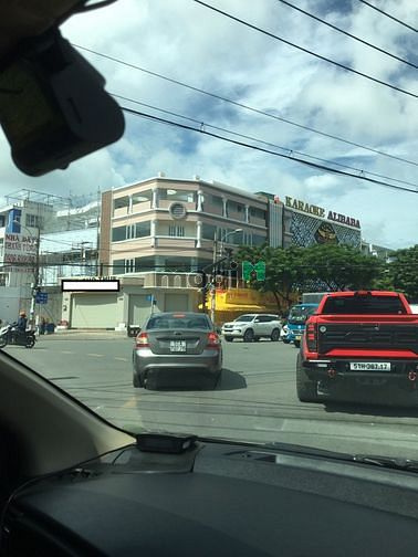 Hình ảnh Tòa nhà 1300m2 Góc 2MT Tên Lửa dg số 7