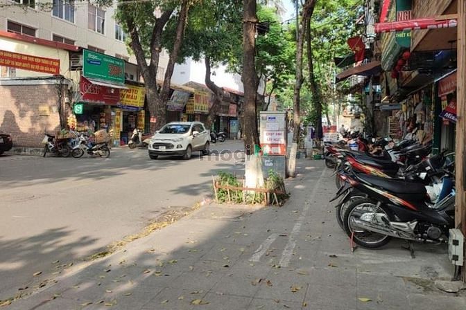 Hình ảnh Cho thuê mặt phố Đội Cấn , DT 60m2 , MT 4m.