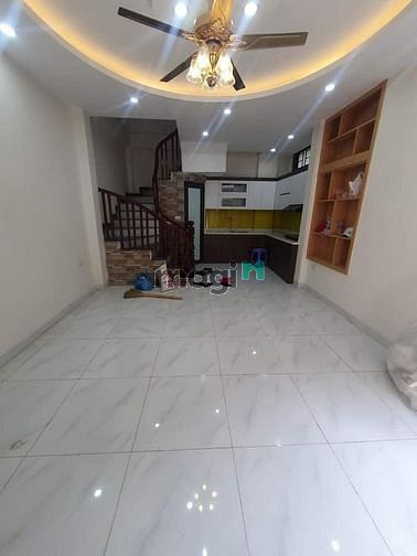 Hình ảnh Giá siêu tốt! Hoàng Hoa Thám 35m2x 5Tx3,78 tỷ