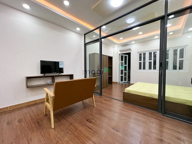 Hình ảnh 1 Phòng Ngủ Bancol Cửa Sổ Mới Full Nội Thất Gần Bệnh Viện Thống Nhất