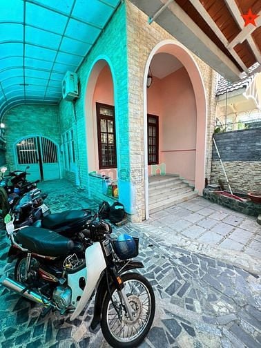 Hình ảnh Biệt Thự Bình Lợi 7x25m, Trệt, Lửng, 2Lầu. 6p, 4wc. Full Nội thất.