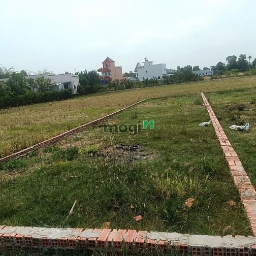 Hình ảnh bán gấp lô đất 890tr - 100m2 - Xã Tân Quý Tây