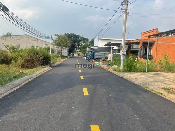 Hình ảnh bán gấp lô đất 890tr - 100m2 - Xã Tân Quý Tây