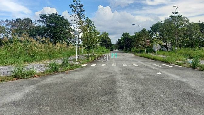 Hình ảnh Bán Lô Đất 152m2 Khu DC Đại Học Mở Tam Đa.P. Trường Thạnh