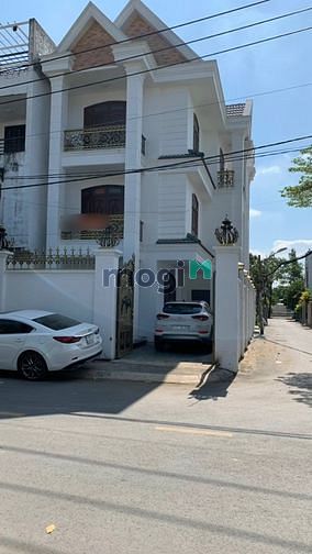 Hình ảnh Cho thuê Biệt Thự Dương Quảng Hàm P6 3 Lầu ( Hình Thật 100%)