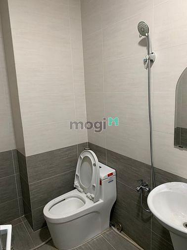 Hình ảnh Tòa nhà văn phòng 6 tầng lâm văn bền quận 7