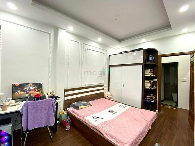 Hình ảnh Siêu phẩm Đống Đa - cạnh Vincom - ô tô đỗ cửa - 2 mặt ngõ - nhà đẹp