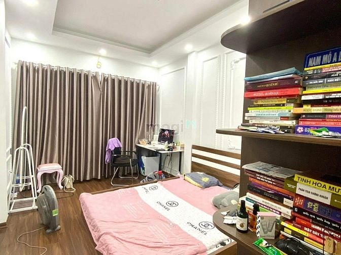 Hình ảnh Siêu phẩm Đống Đa - cạnh Vincom - ô tô đỗ cửa - 2 mặt ngõ - nhà đẹp