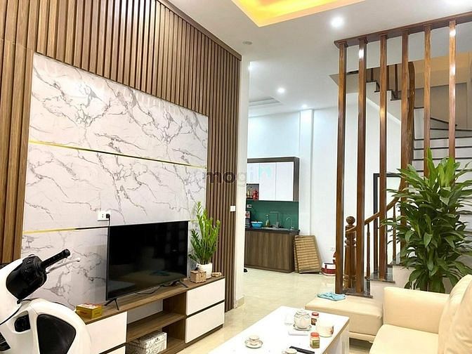 Hình ảnh Siêu phẩm Đống Đa - cạnh Vincom - ô tô đỗ cửa - 2 mặt ngõ - nhà đẹp