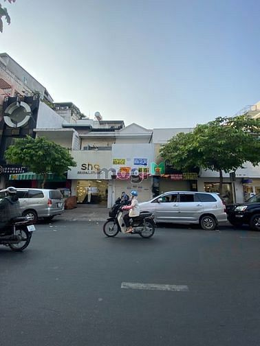 Hình ảnh Cho thuê mặt tiền quận 3 vị trí đẹp