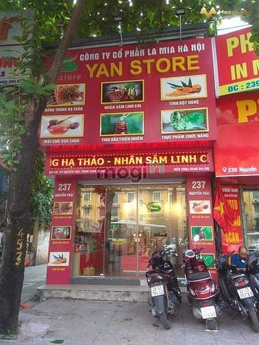 Hình ảnh Cho thuê nhà mặt phố CHÙA BỘC, 80m2, Mặt tiền 4m