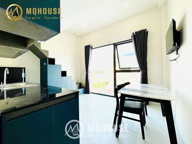 Hình ảnh Duplex Studio ban công cửa sổ gần CV Làng Hoa