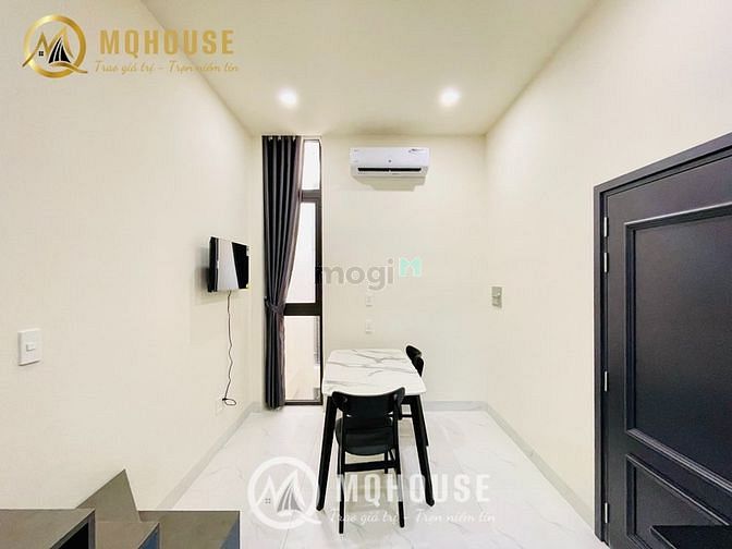 Hình ảnh Duplex Studio ban công cửa sổ gần CV Làng Hoa