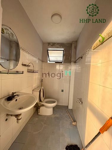 Hình ảnh Cho thuê căn góc chung cư Hòa Bình, gần sân banh Huỳnh Văn Lũy